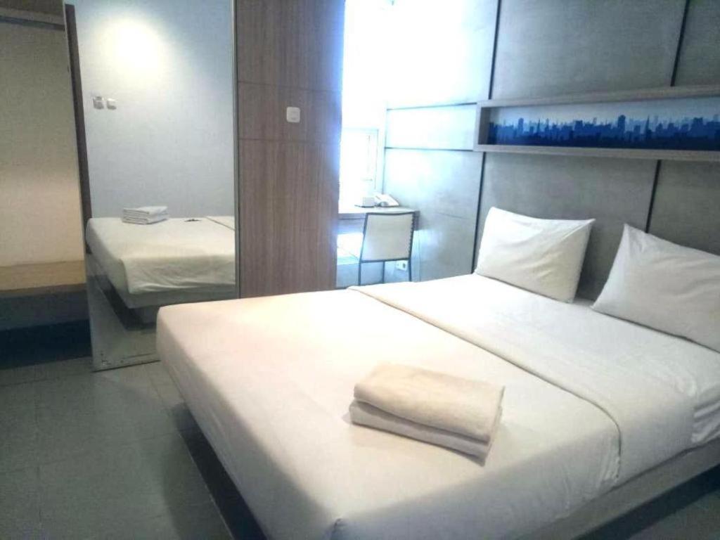 Casa Living Setiabudi Jakarta Extérieur photo